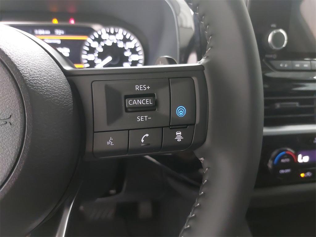 new 2025 Nissan Pathfinder car, priced at $41,671