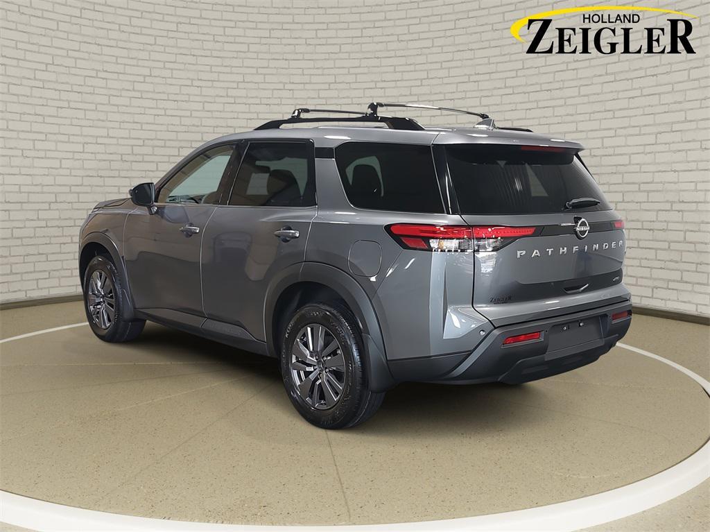 new 2025 Nissan Pathfinder car, priced at $41,671