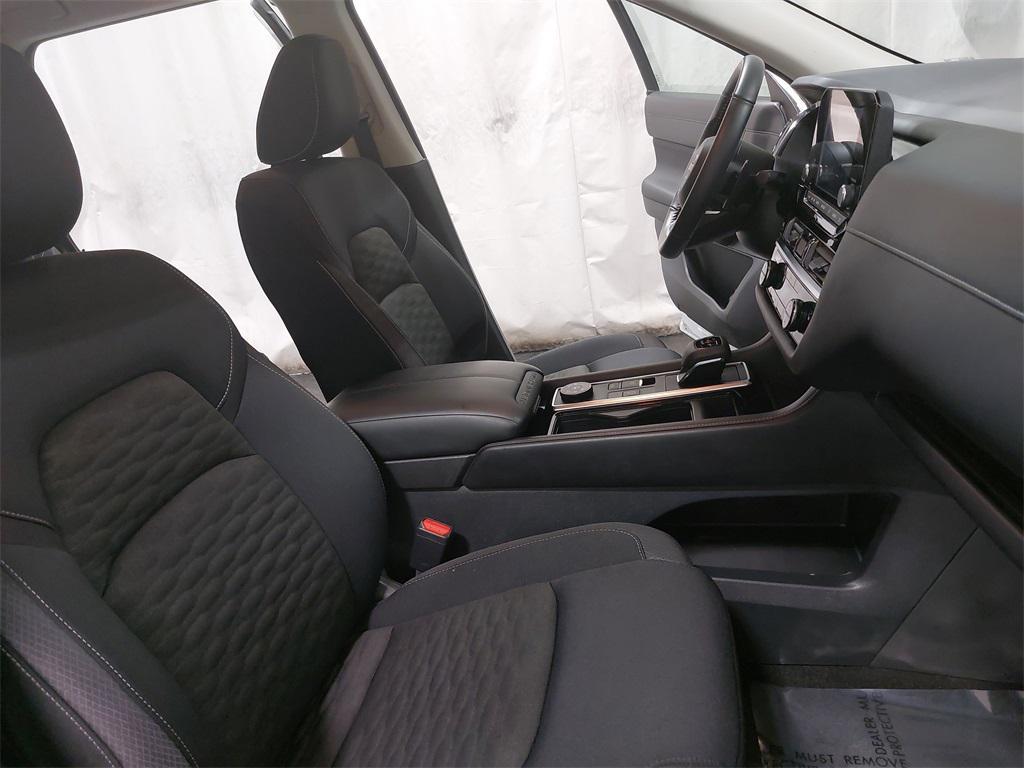 used 2024 Nissan Pathfinder car, priced at $32,000