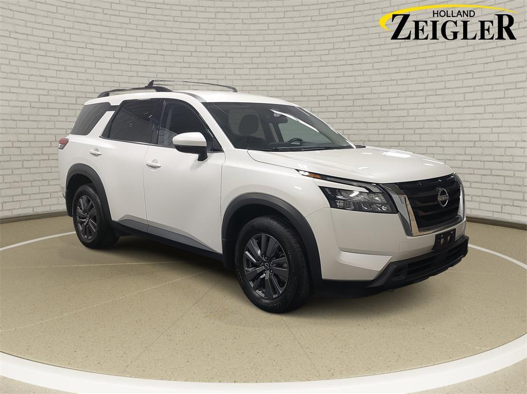 used 2024 Nissan Pathfinder car, priced at $32,000