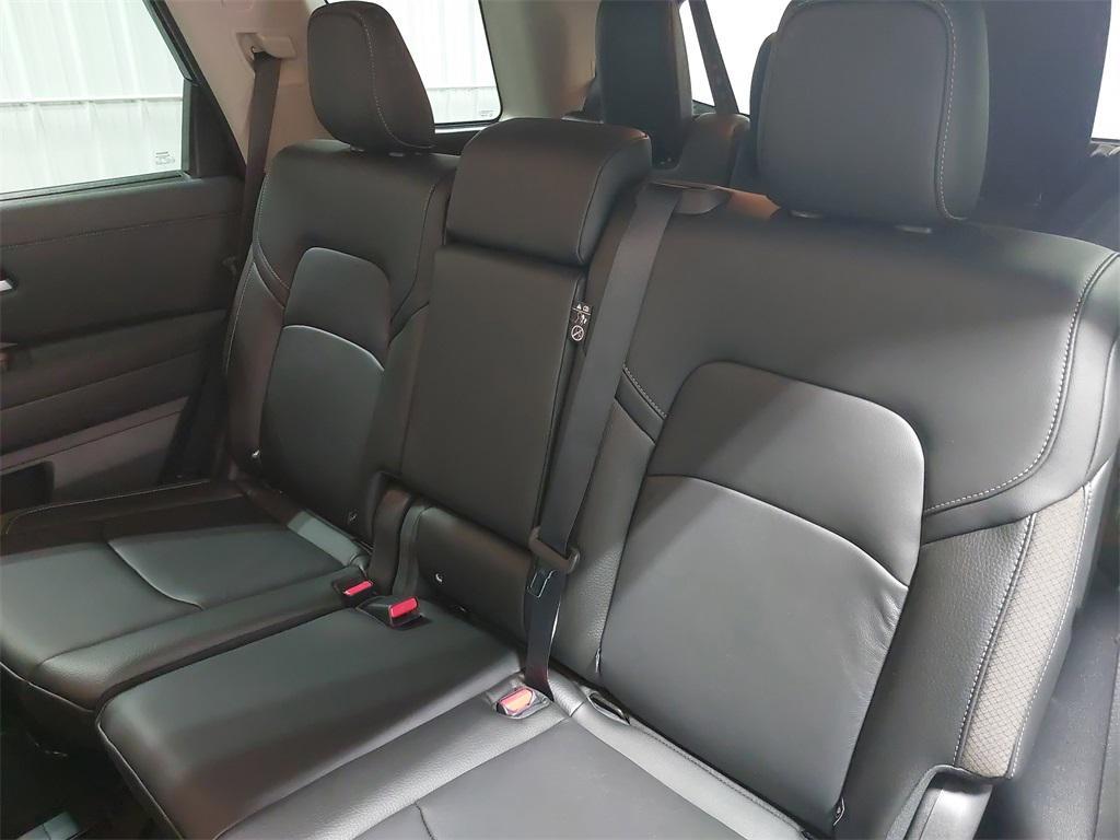 new 2025 Nissan Pathfinder car, priced at $44,278
