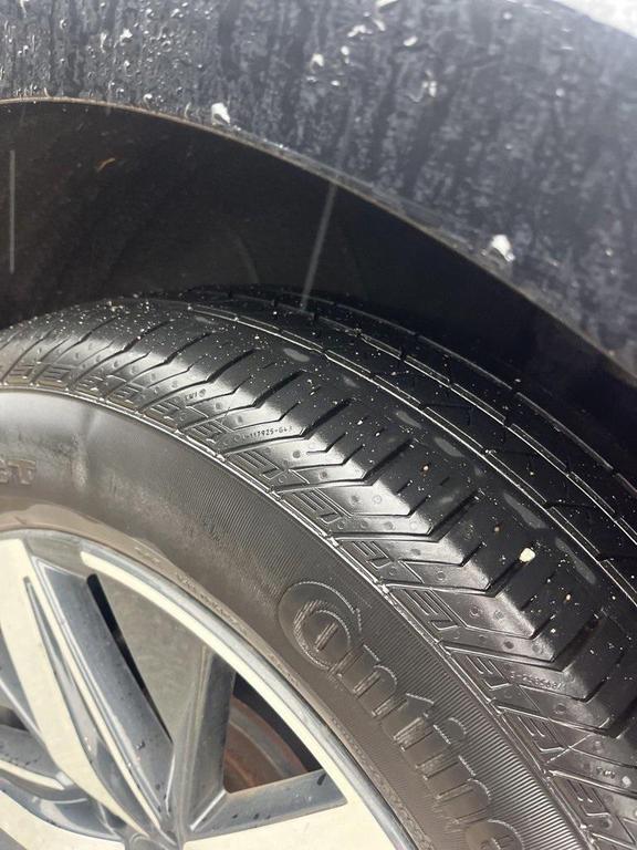 used 2022 Kia Sorento car, priced at $25,000