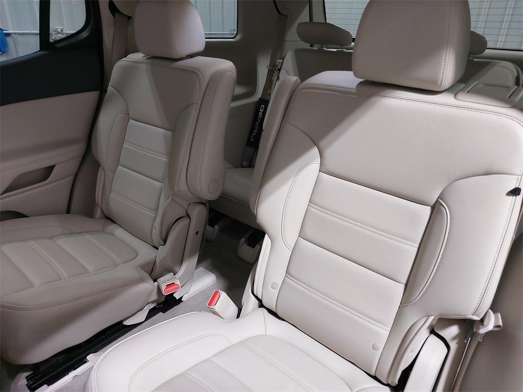 used 2022 GMC Acadia car, priced at $29,500