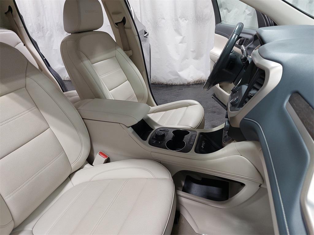 used 2022 GMC Acadia car, priced at $29,500