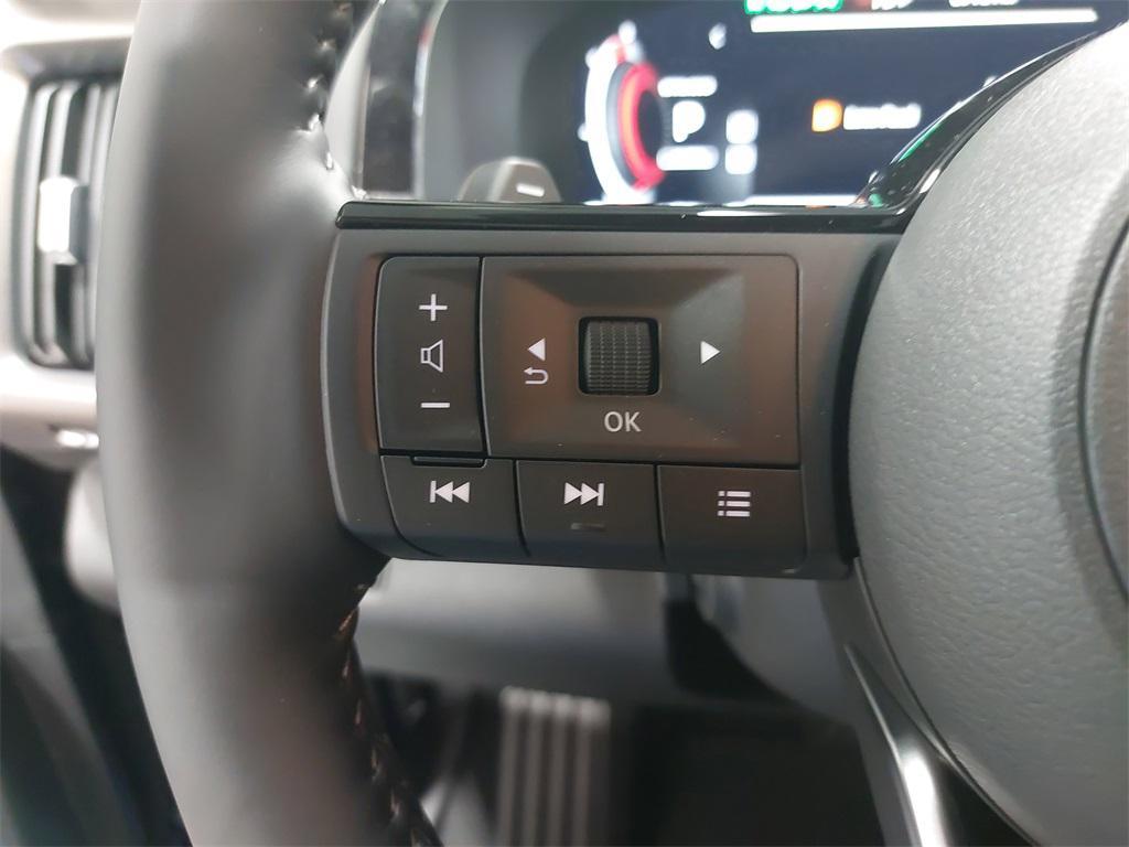 new 2025 Nissan Pathfinder car, priced at $51,359