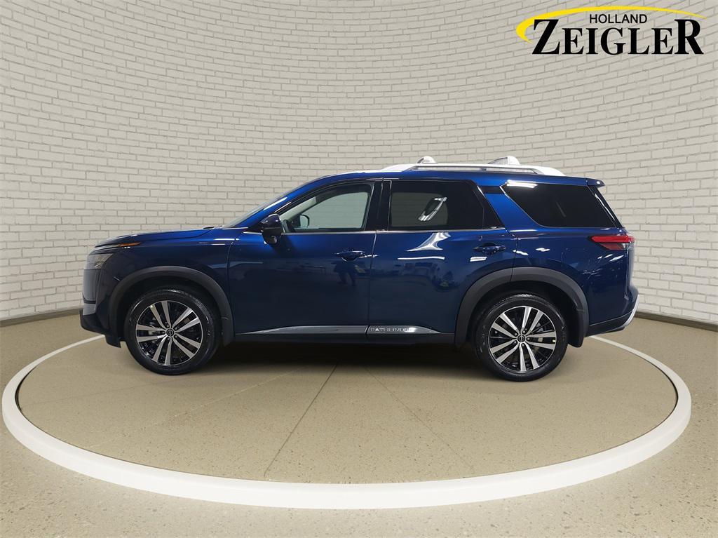 new 2025 Nissan Pathfinder car, priced at $51,359