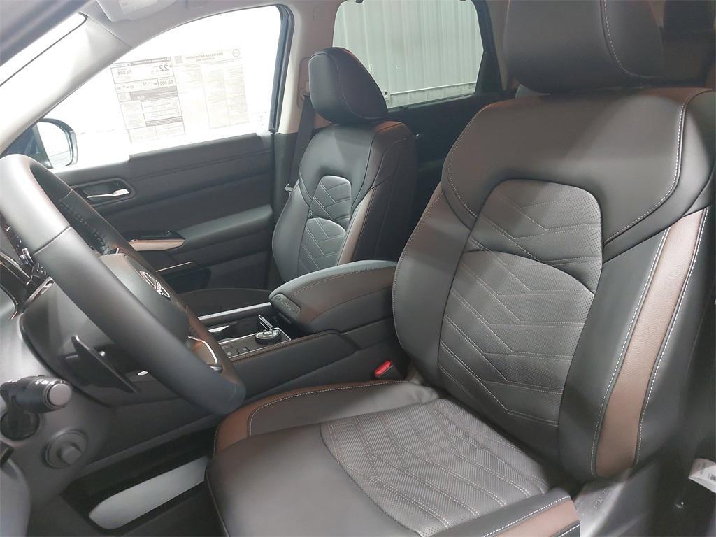 new 2025 Nissan Pathfinder car, priced at $51,359