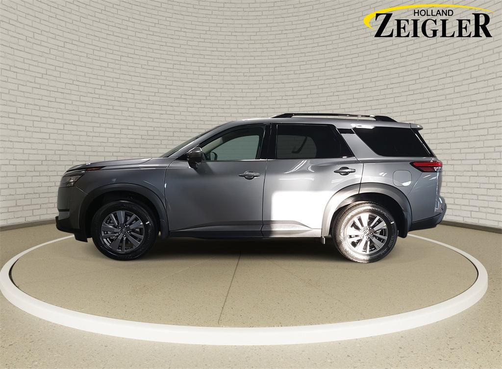 new 2025 Nissan Pathfinder car, priced at $41,713