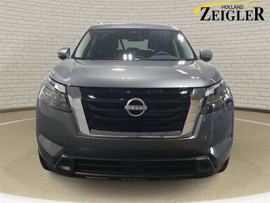 new 2025 Nissan Pathfinder car, priced at $41,713
