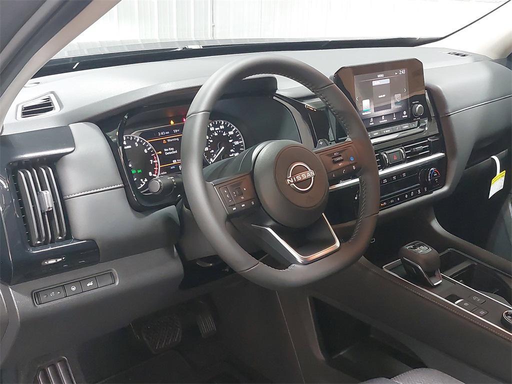 new 2025 Nissan Pathfinder car, priced at $41,713
