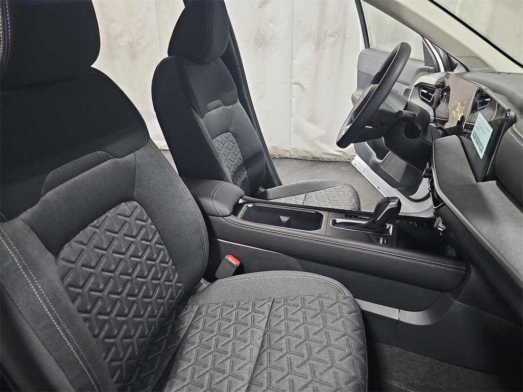 new 2025 Nissan Kicks car, priced at $26,842
