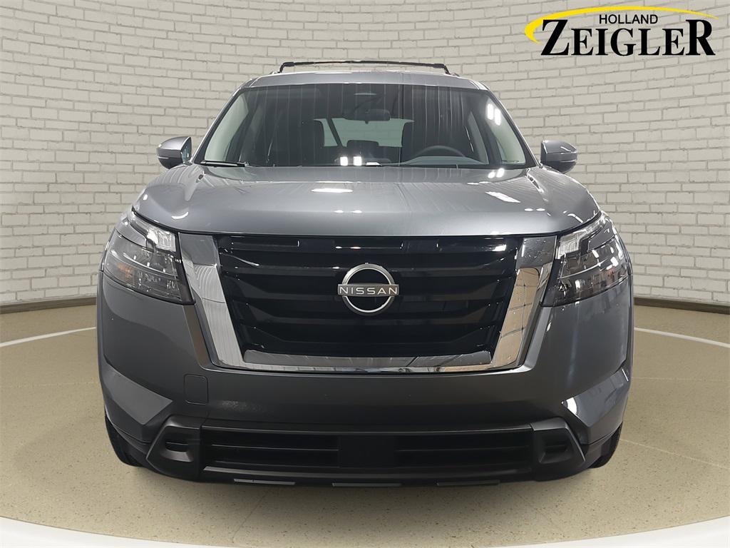 new 2025 Nissan Pathfinder car, priced at $41,758