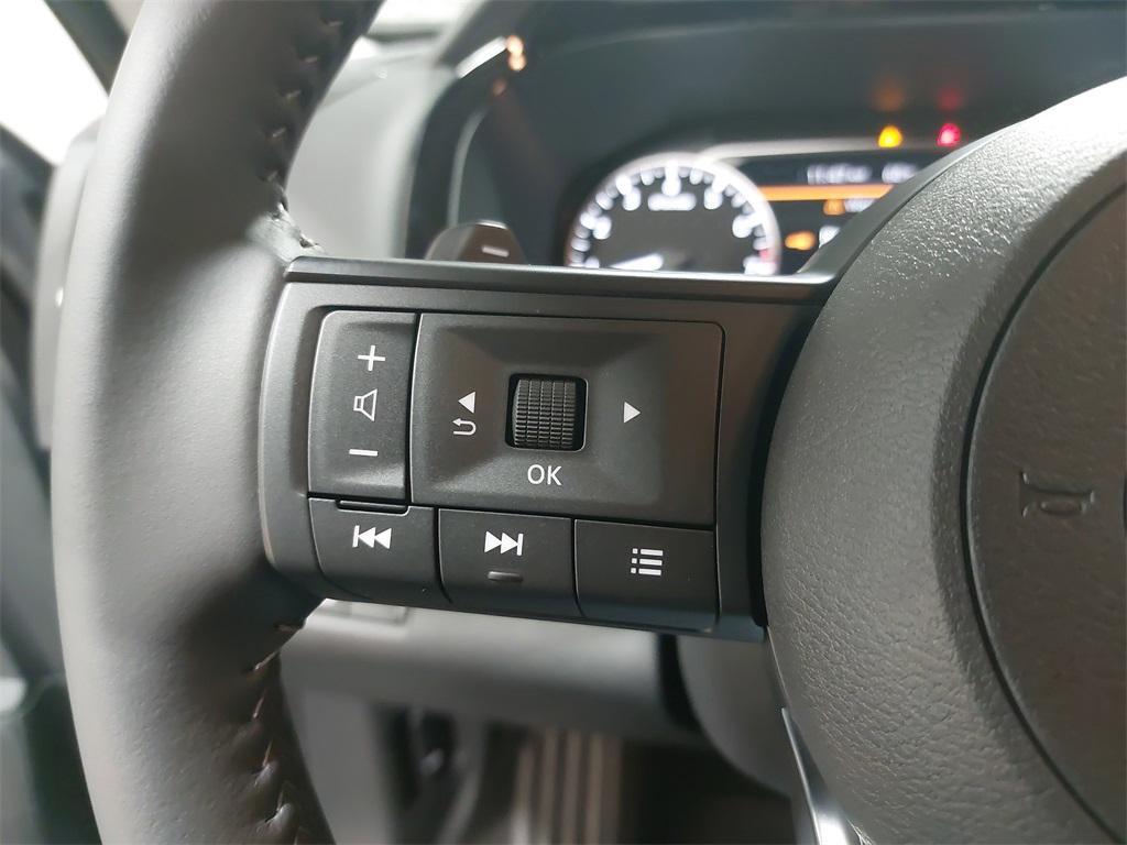 new 2025 Nissan Pathfinder car, priced at $41,758