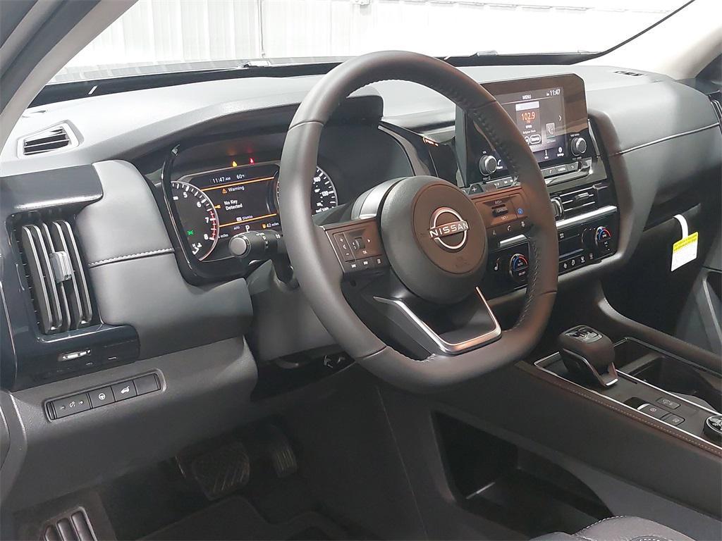 new 2025 Nissan Pathfinder car, priced at $41,758