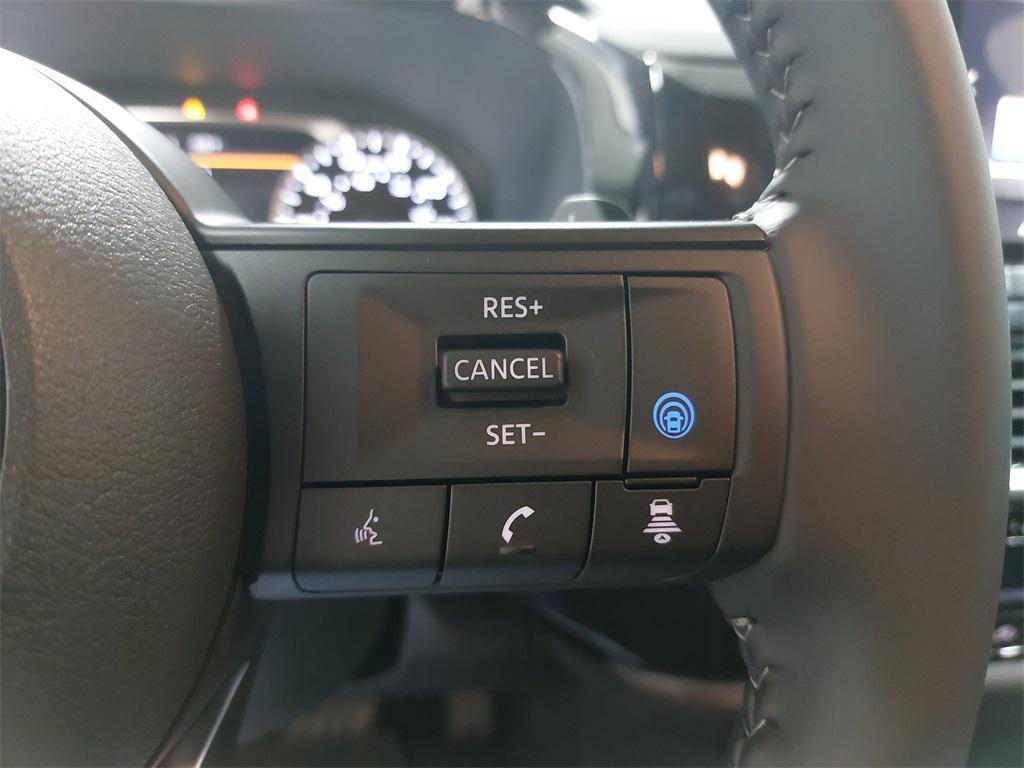 new 2025 Nissan Pathfinder car, priced at $41,758