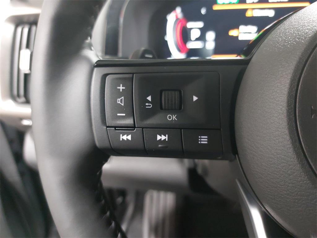 new 2025 Nissan Pathfinder car, priced at $51,823