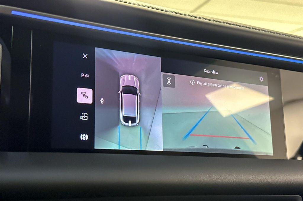 new 2025 Porsche Macan car, priced at $101,465