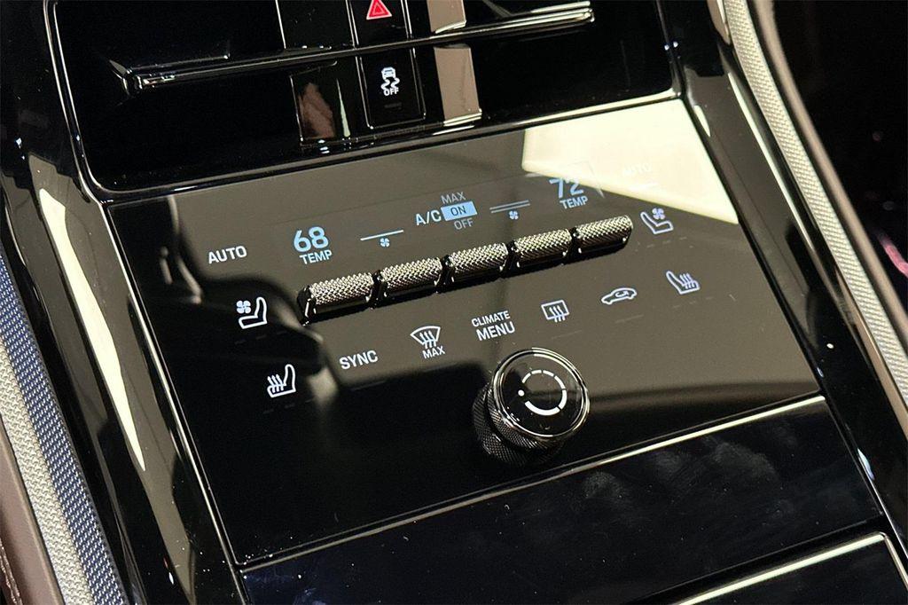 new 2025 Porsche Panamera car, priced at $133,015