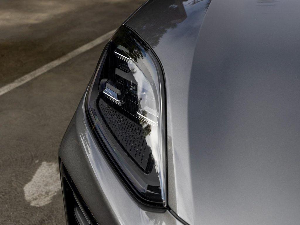 used 2025 Porsche Cayenne car, priced at $86,881