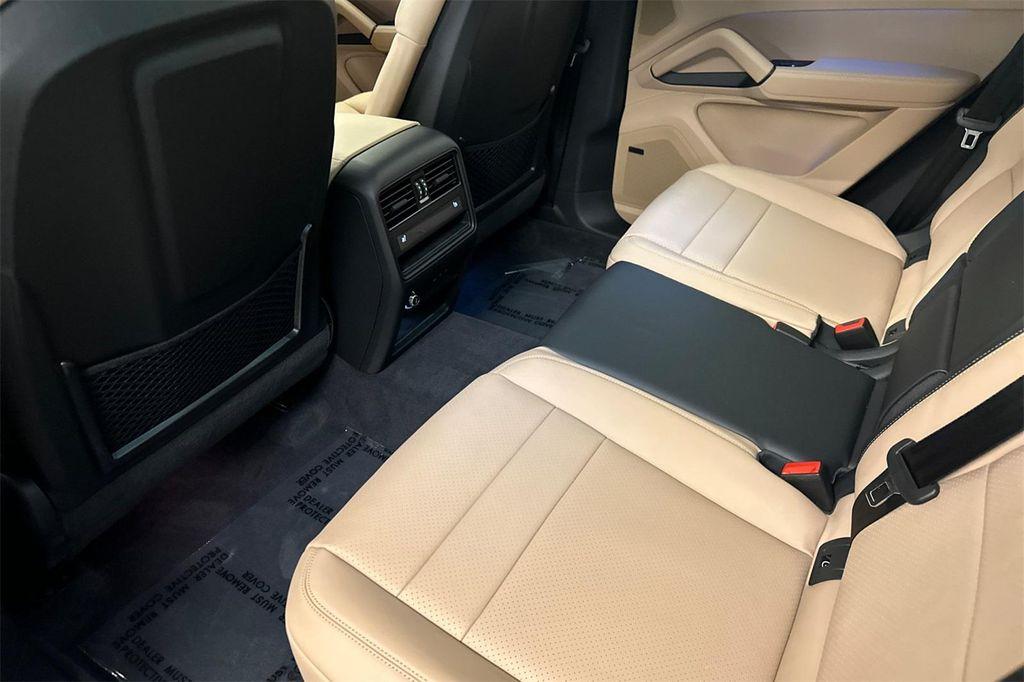 new 2025 Porsche Cayenne car, priced at $116,665