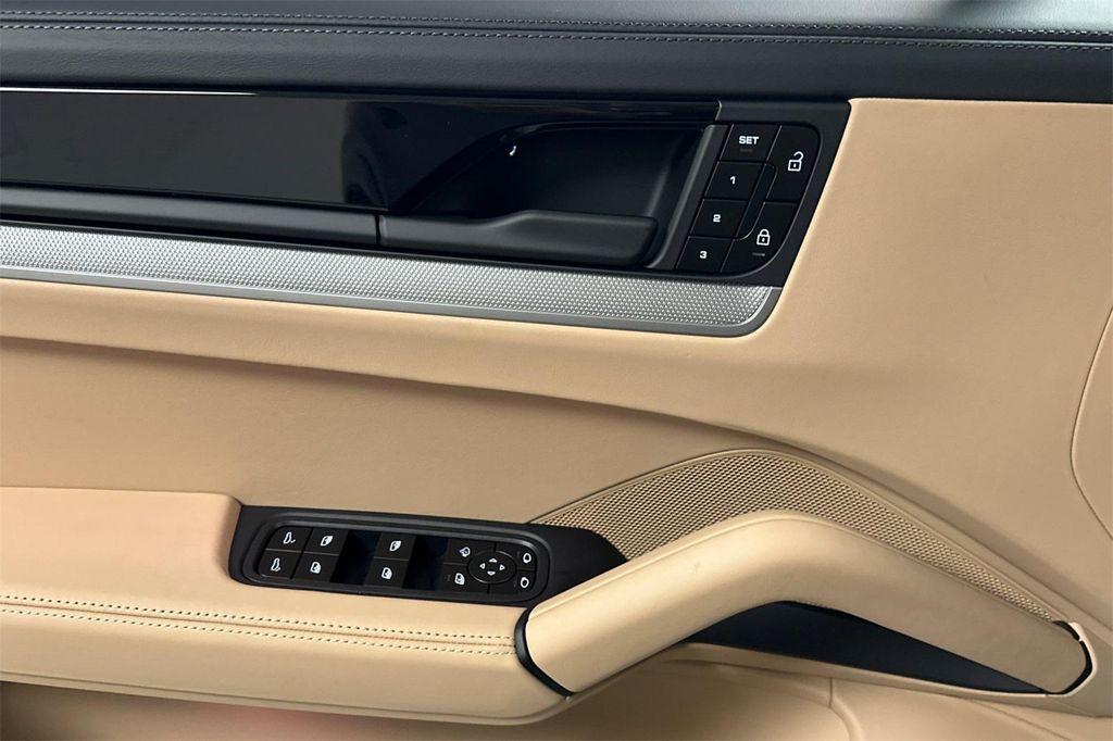 new 2025 Porsche Cayenne car, priced at $116,665
