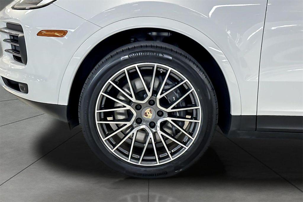 used 2022 Porsche Cayenne car, priced at $62,551