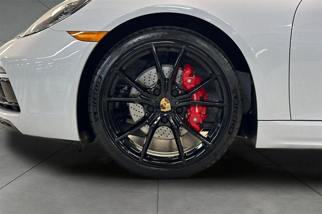 new 2025 Porsche 718 Cayman car, priced at $117,555
