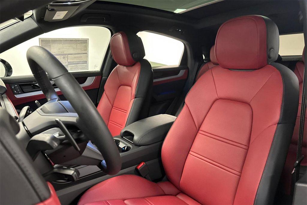 new 2025 Porsche Cayenne car, priced at $116,155