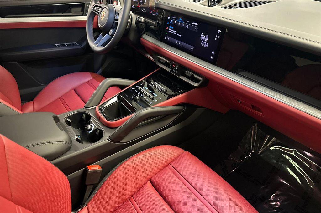 new 2025 Porsche Cayenne car, priced at $116,155