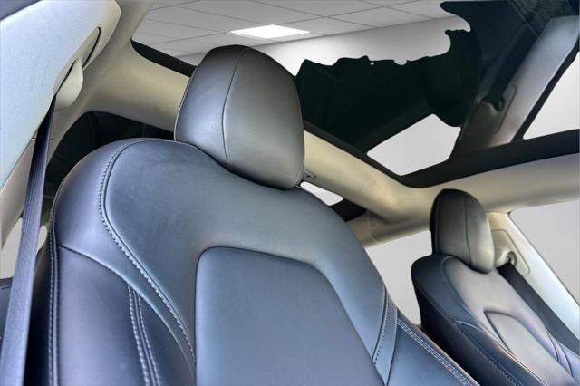 used 2021 Tesla Model 3 car, priced at $29,500