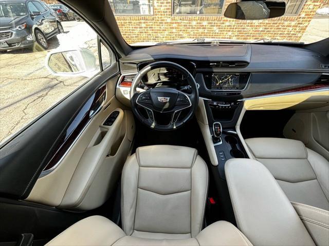 used 2018 Cadillac XT5 car, priced at $19,900