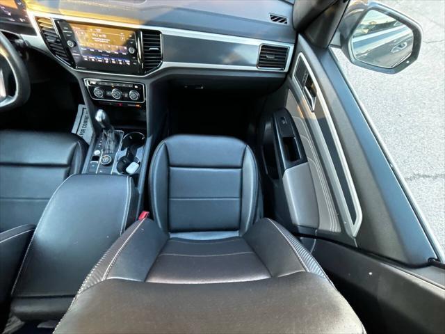 used 2021 Volkswagen Atlas Cross Sport car, priced at $27,500