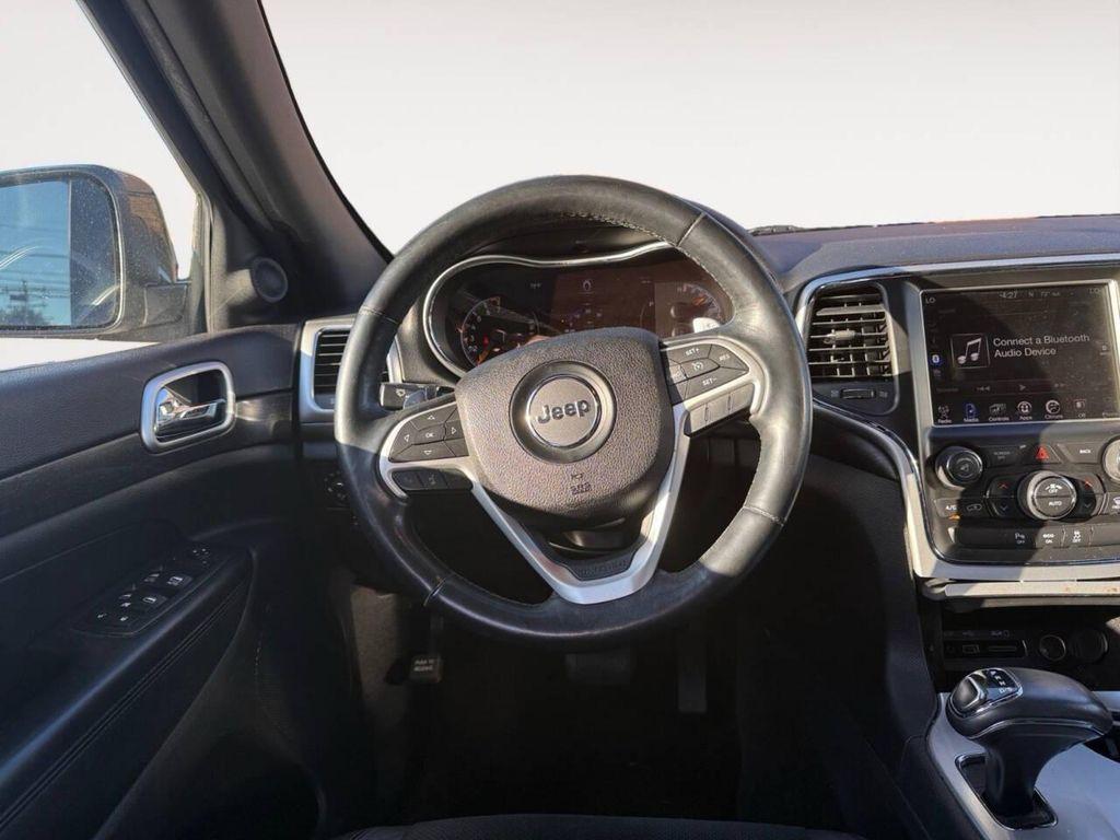 used 2015 Jeep Grand Cherokee car, priced at $14,900