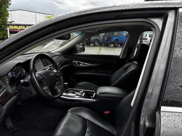 used 2015 INFINITI Q70 car, priced at $18,900