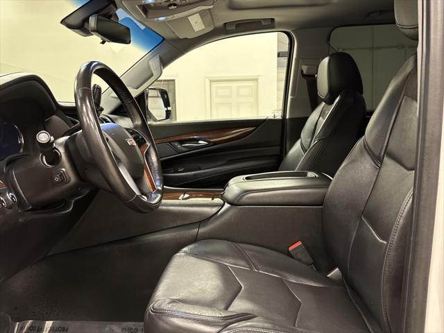 used 2020 Cadillac Escalade ESV car, priced at $50,997