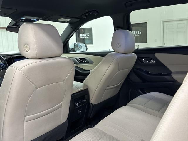 used 2023 Chevrolet Traverse car, priced at $29,997