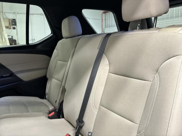 used 2023 Chevrolet Traverse car, priced at $29,997