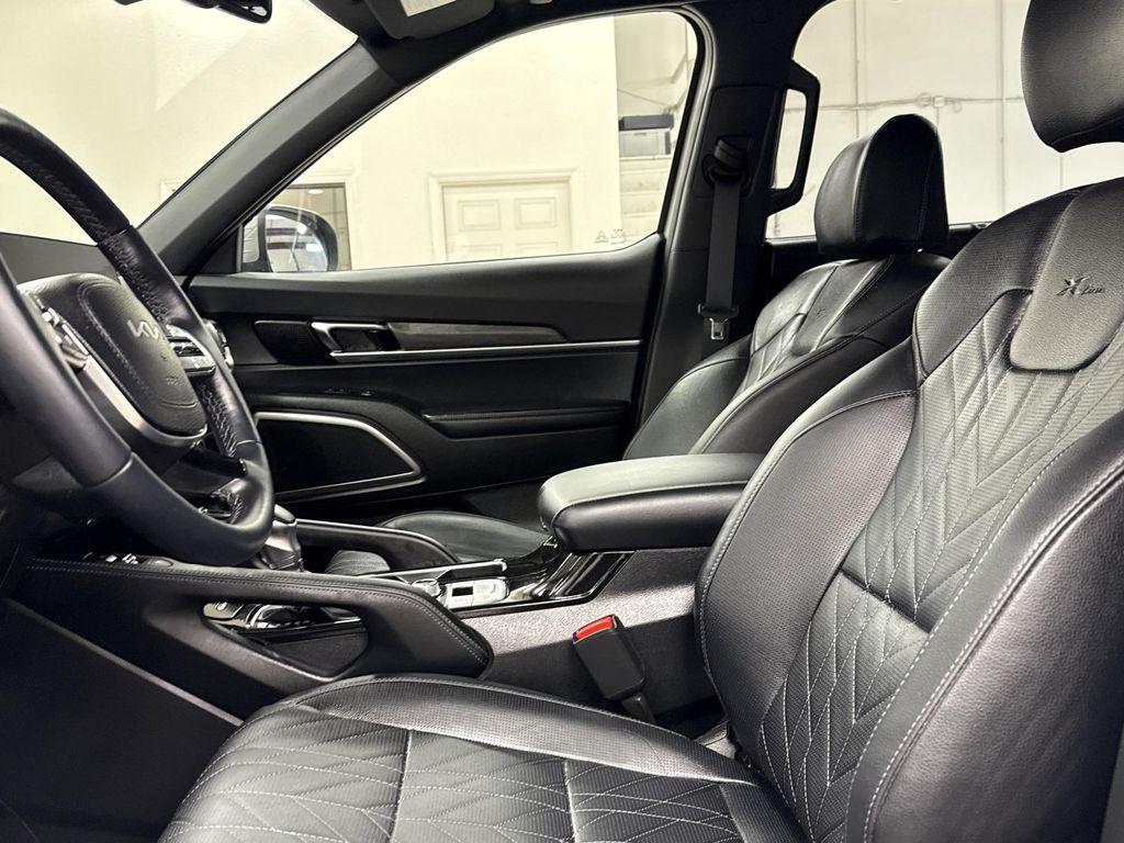 used 2024 Kia Telluride car, priced at $42,997