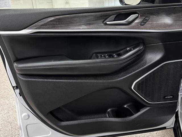 used 2022 Jeep Grand Cherokee 4xe car, priced at $31,997