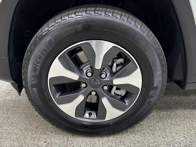 used 2022 Jeep Grand Cherokee 4xe car, priced at $31,997