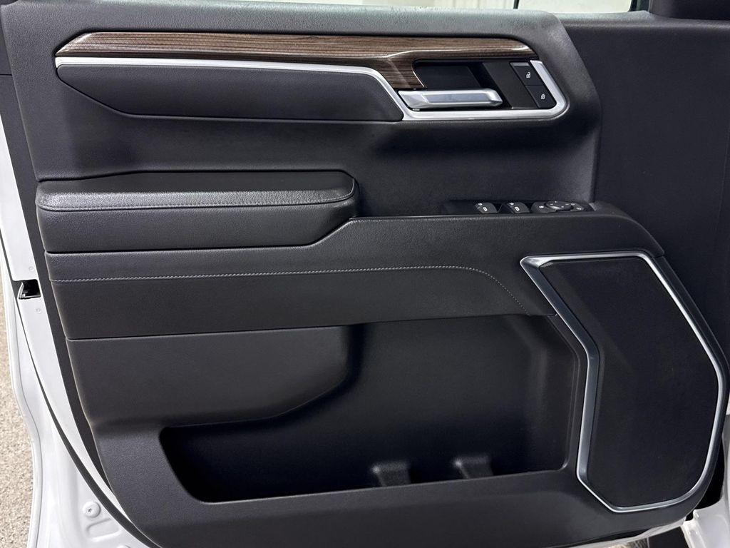 used 2022 Chevrolet Silverado 1500 car, priced at $29,997