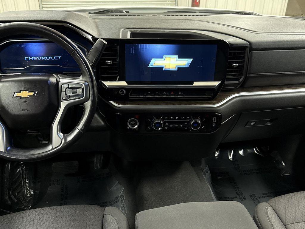 used 2022 Chevrolet Silverado 1500 car, priced at $29,997