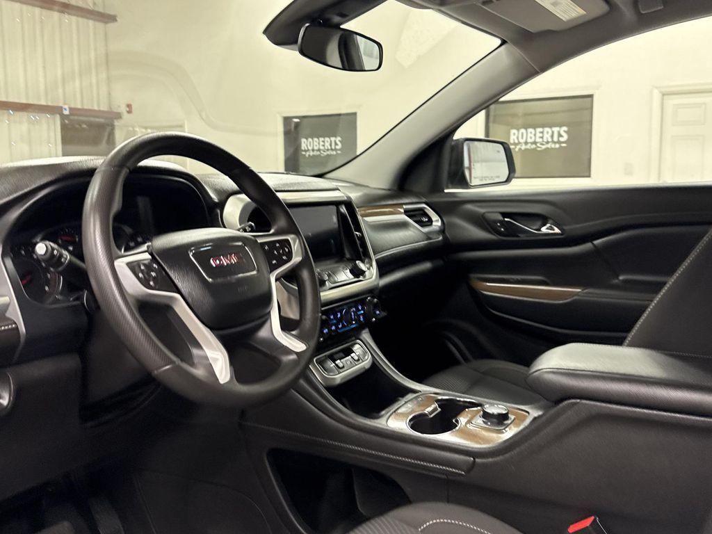 used 2023 GMC Acadia car, priced at $30,997