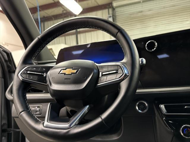 used 2025 Chevrolet Traverse car, priced at $37,997