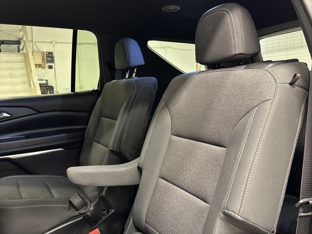 used 2025 Chevrolet Traverse car, priced at $37,997