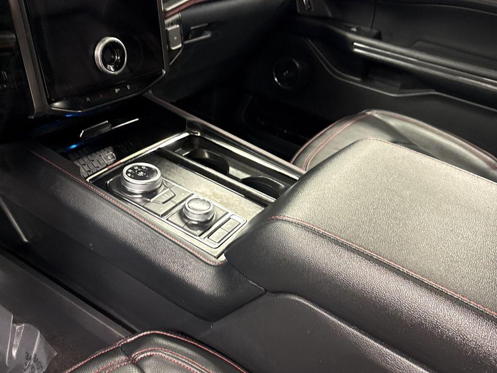 used 2024 Ford Expedition car, priced at $62,797