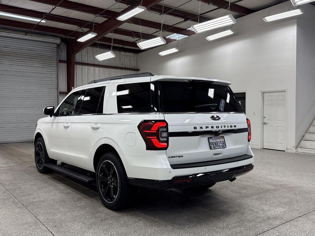 used 2024 Ford Expedition car, priced at $62,797