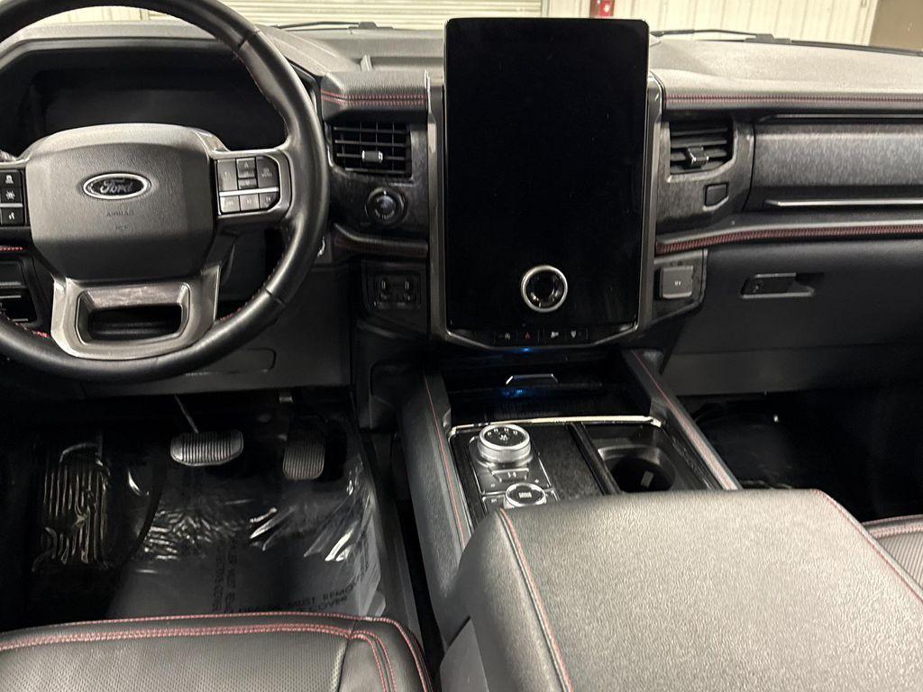 used 2024 Ford Expedition car, priced at $62,797