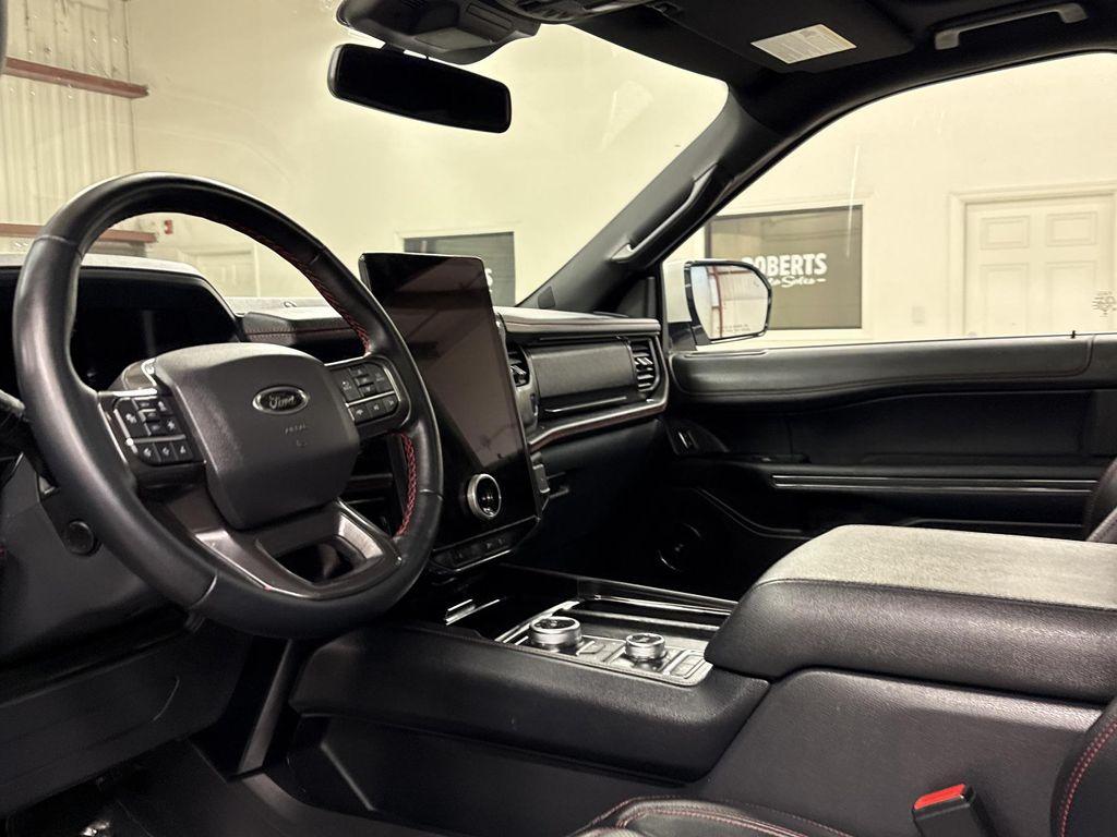 used 2024 Ford Expedition car, priced at $62,797