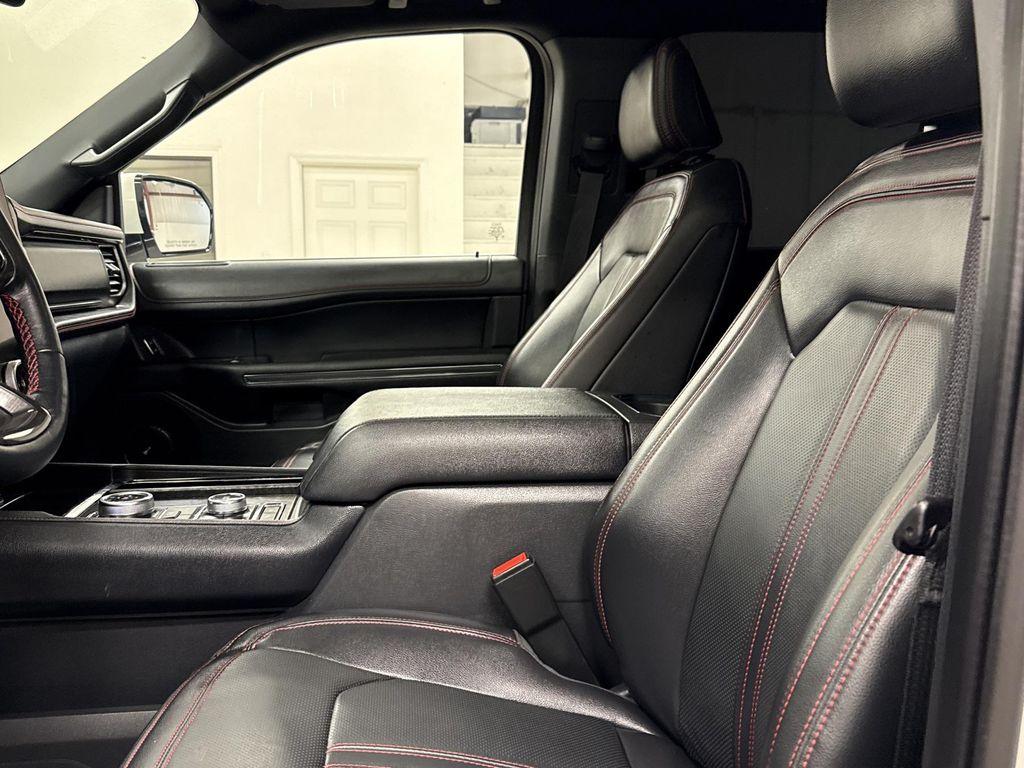 used 2024 Ford Expedition car, priced at $62,797